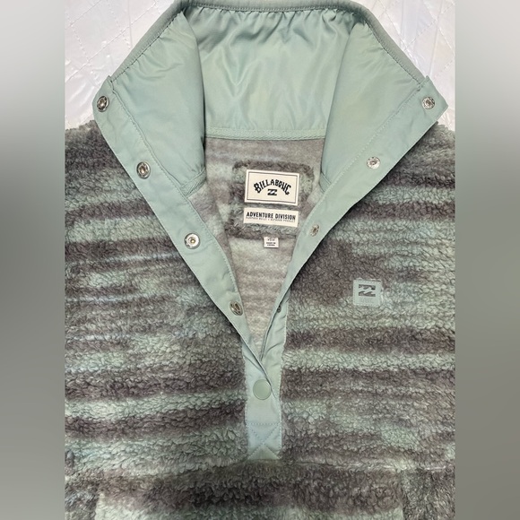 Billabong A Division Switchback pullover - Picture 3 of 11